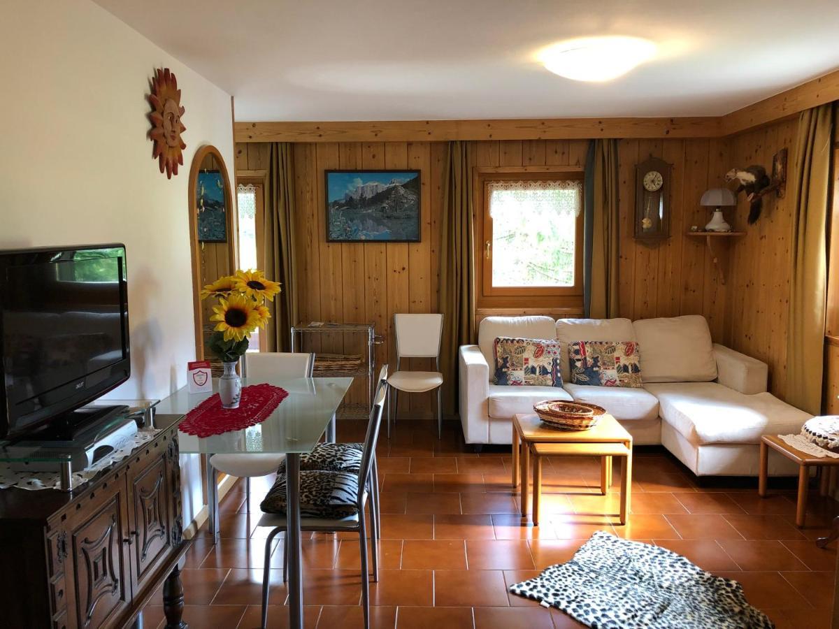 Mes Lastei Daire Campitello di Fassa Dış mekan fotoğraf