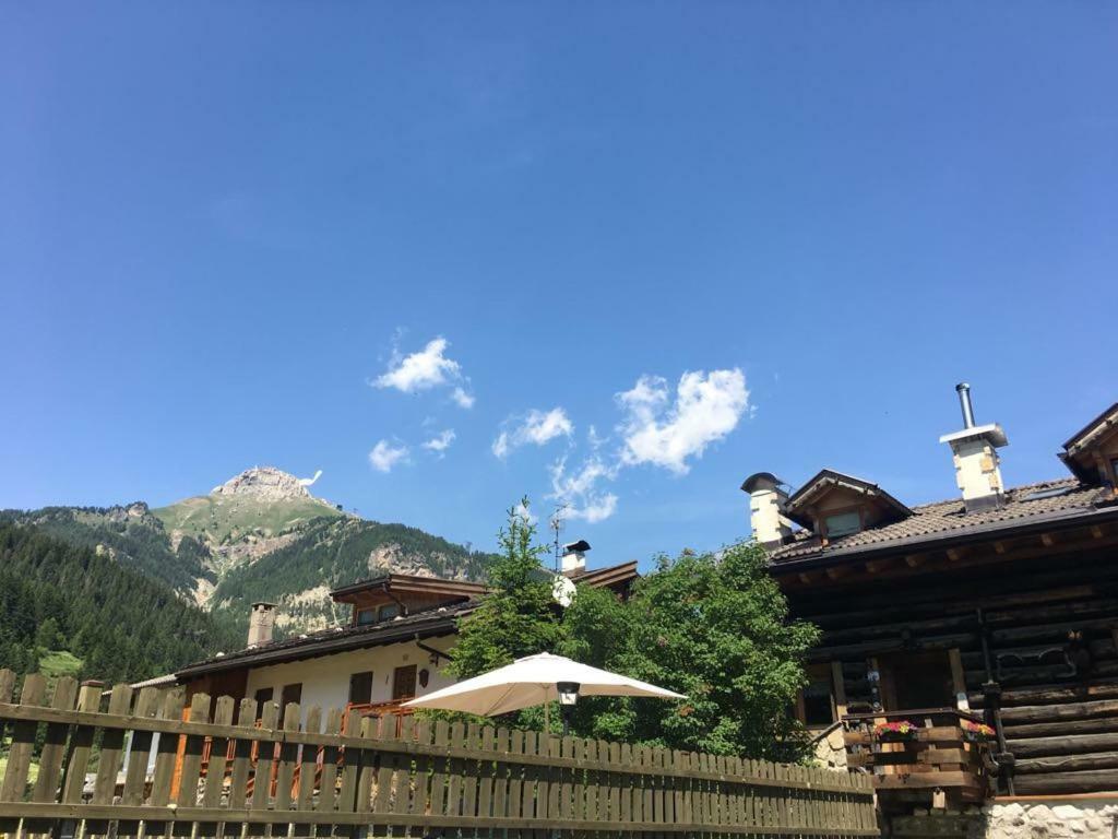 Mes Lastei Daire Campitello di Fassa Dış mekan fotoğraf